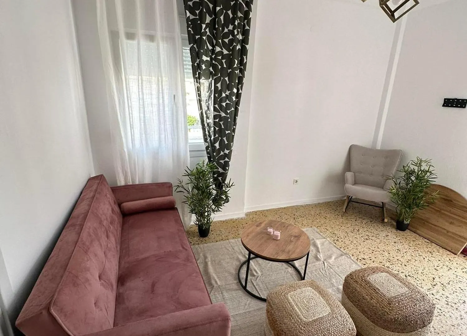 Apartment 2 Brooms By Little Hellen Peraia
